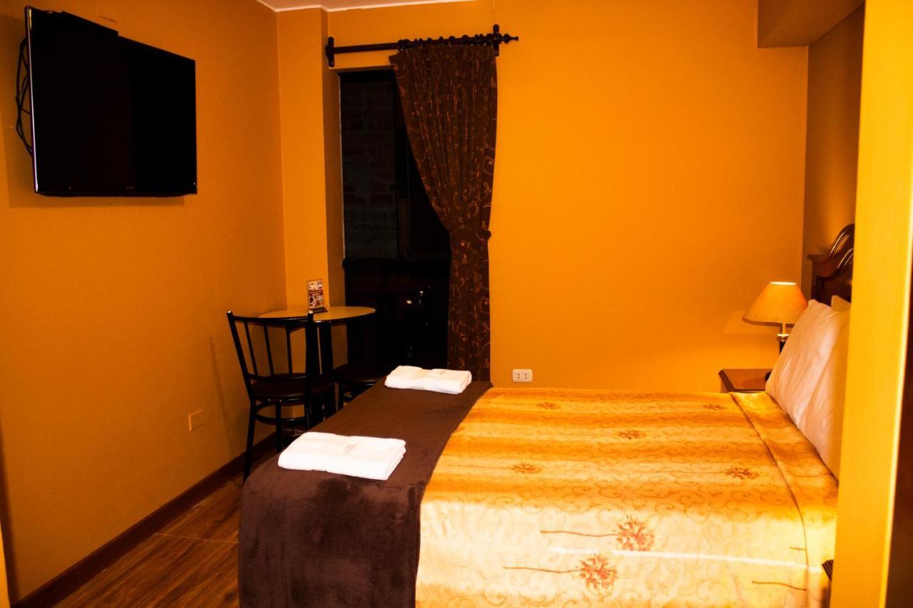 Hotel Solis Dies Lima