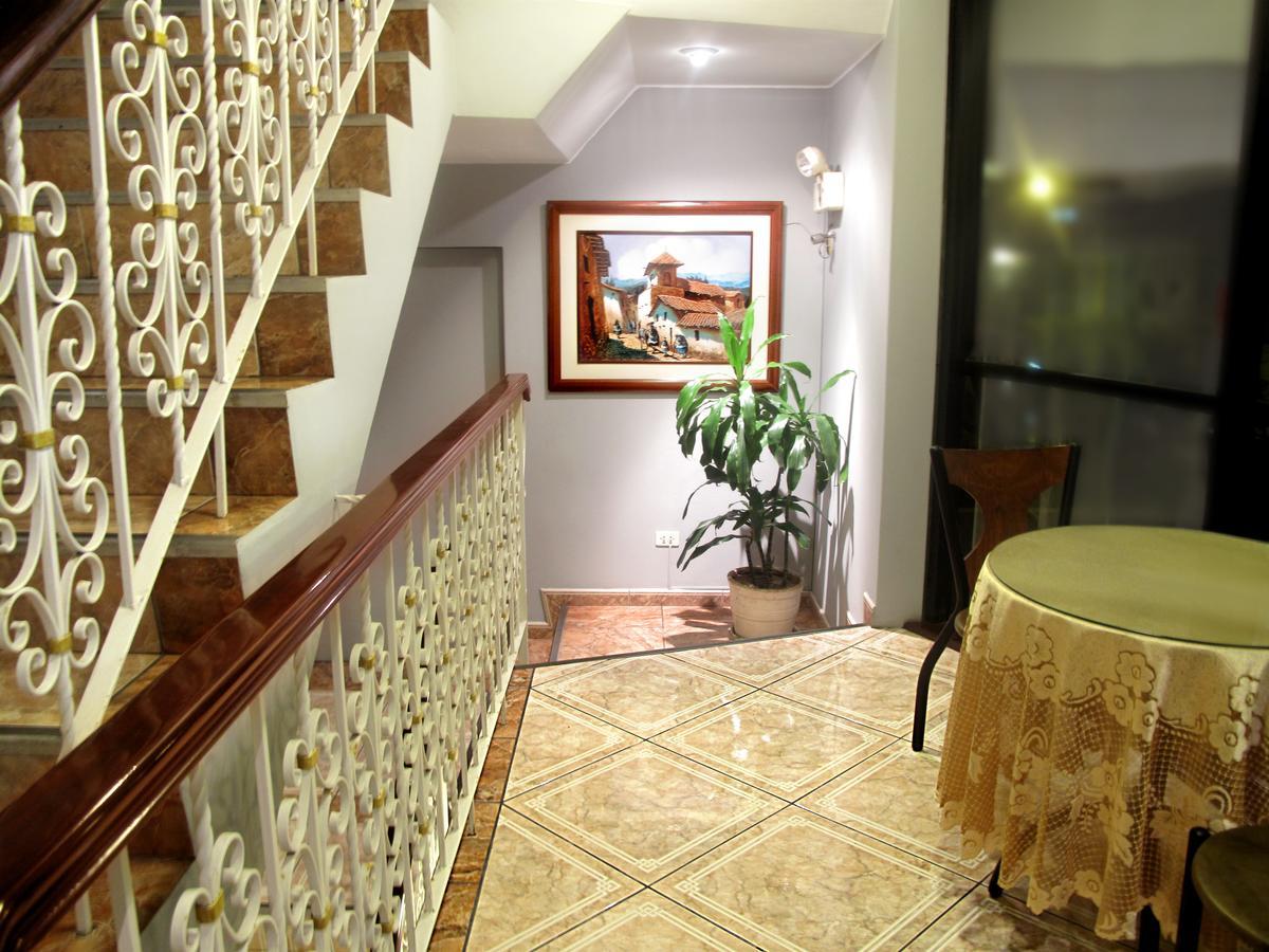 Solis Dies Hotel Lima